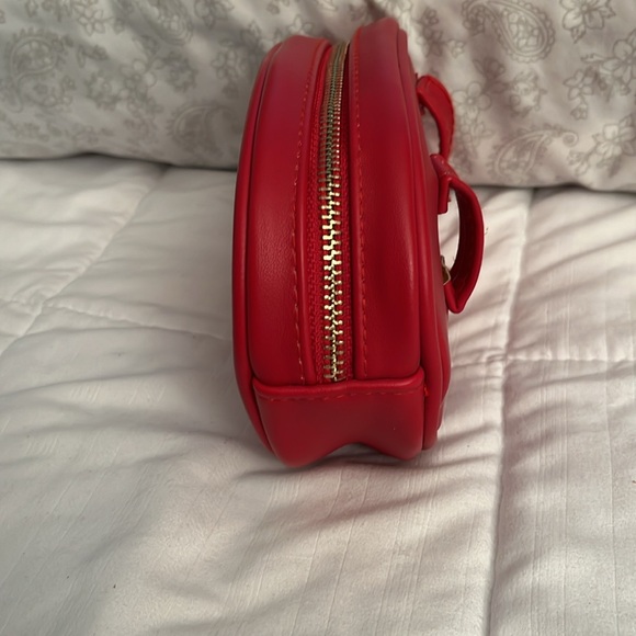 Red quilted fanny pack Steve Madden - Picture 3 of 11